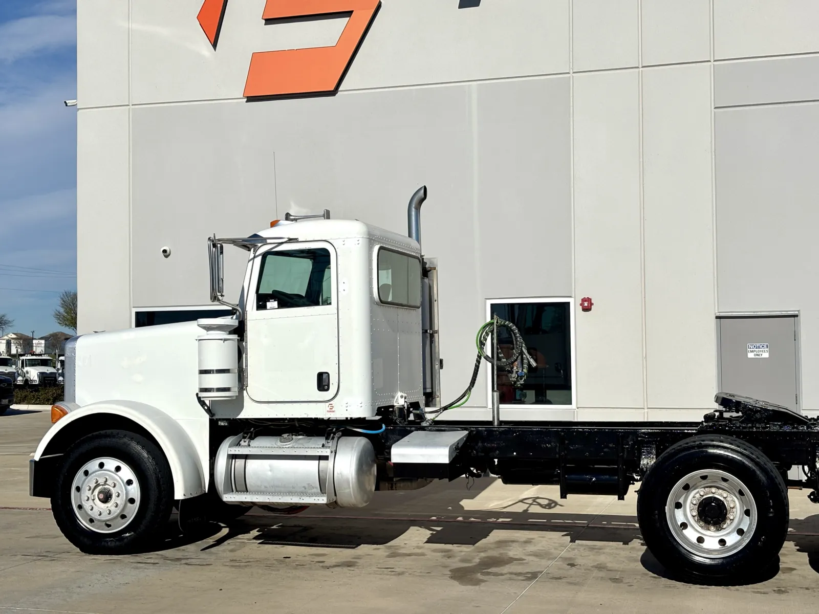 2007 Peterbilt - image 8
