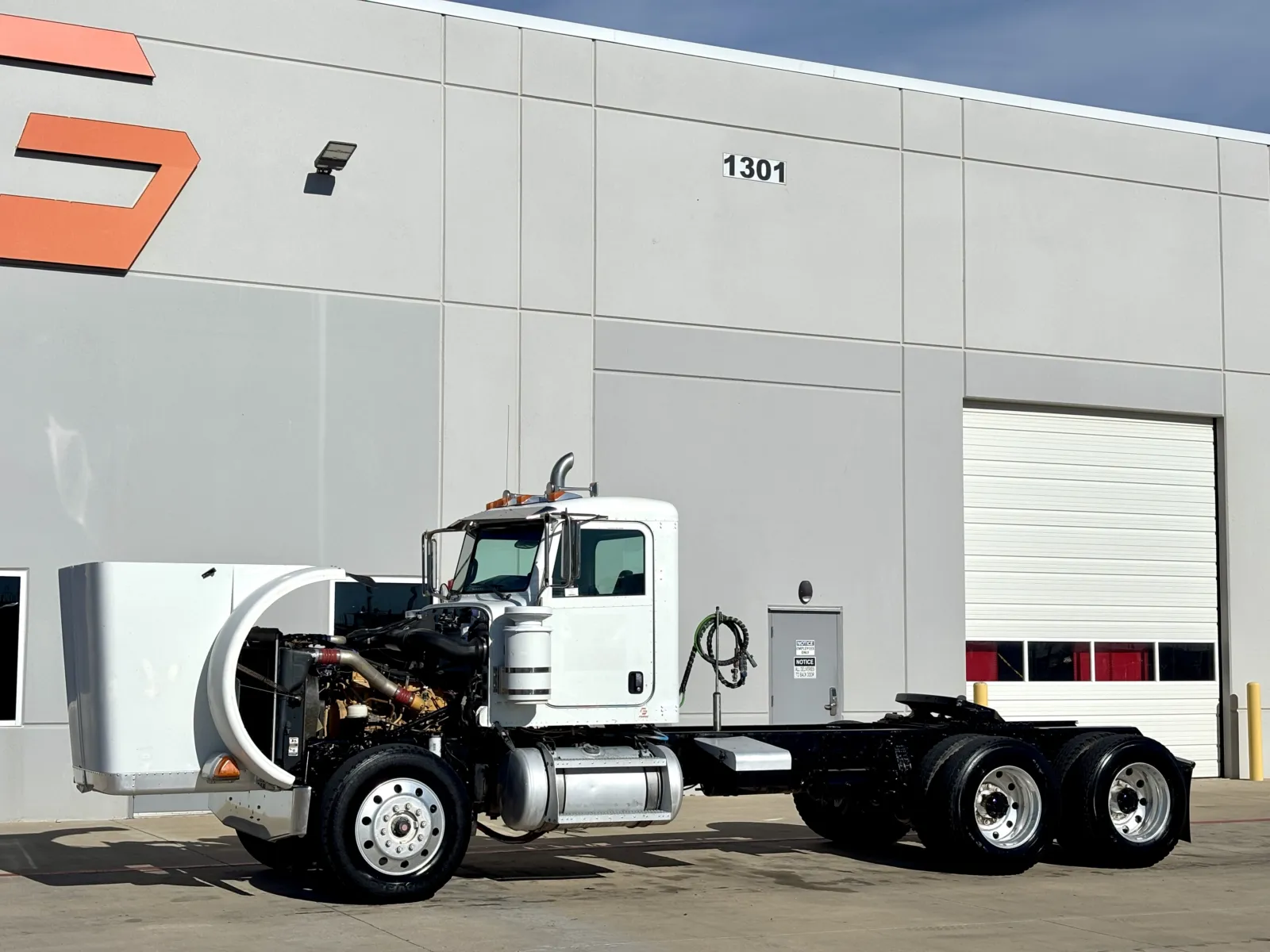 2007 Peterbilt - image 10