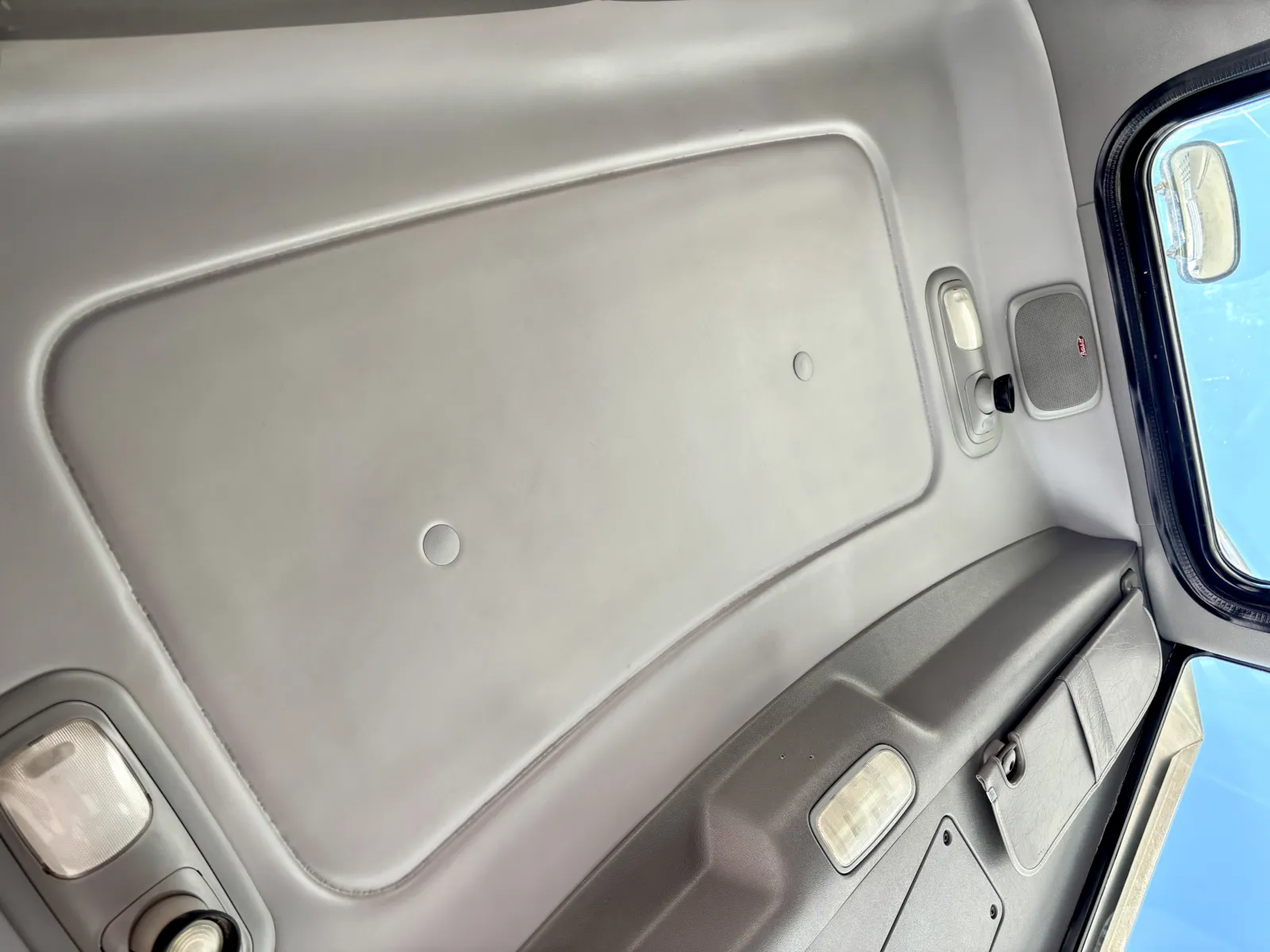 2007 Peterbilt - image 19