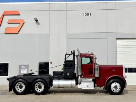 Another view of 2008 PETERBILT 389 for sale in Hutchins, TX at Forge Truck Centers - Texas