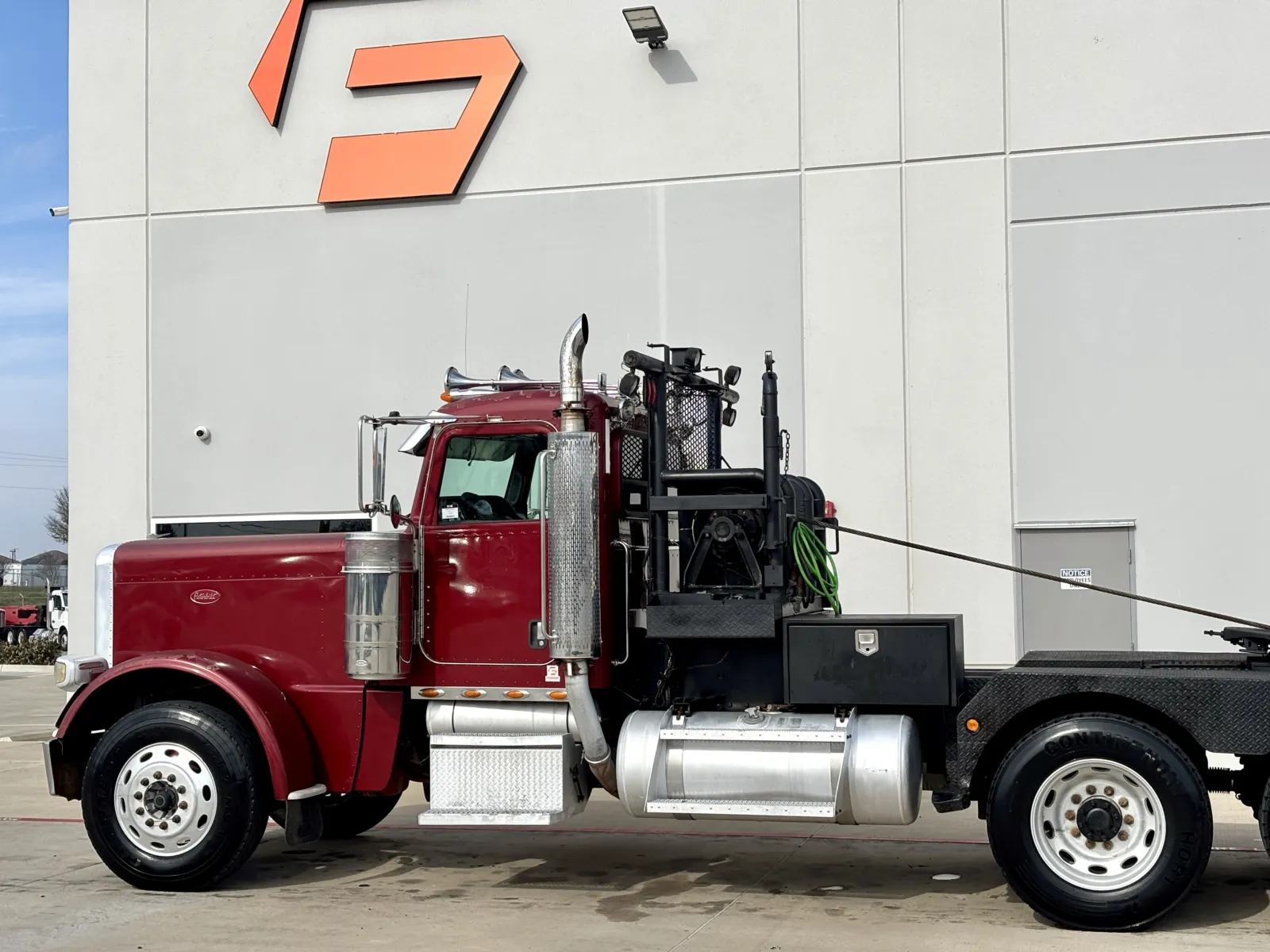 2008 Peterbilt 389 - image 8
