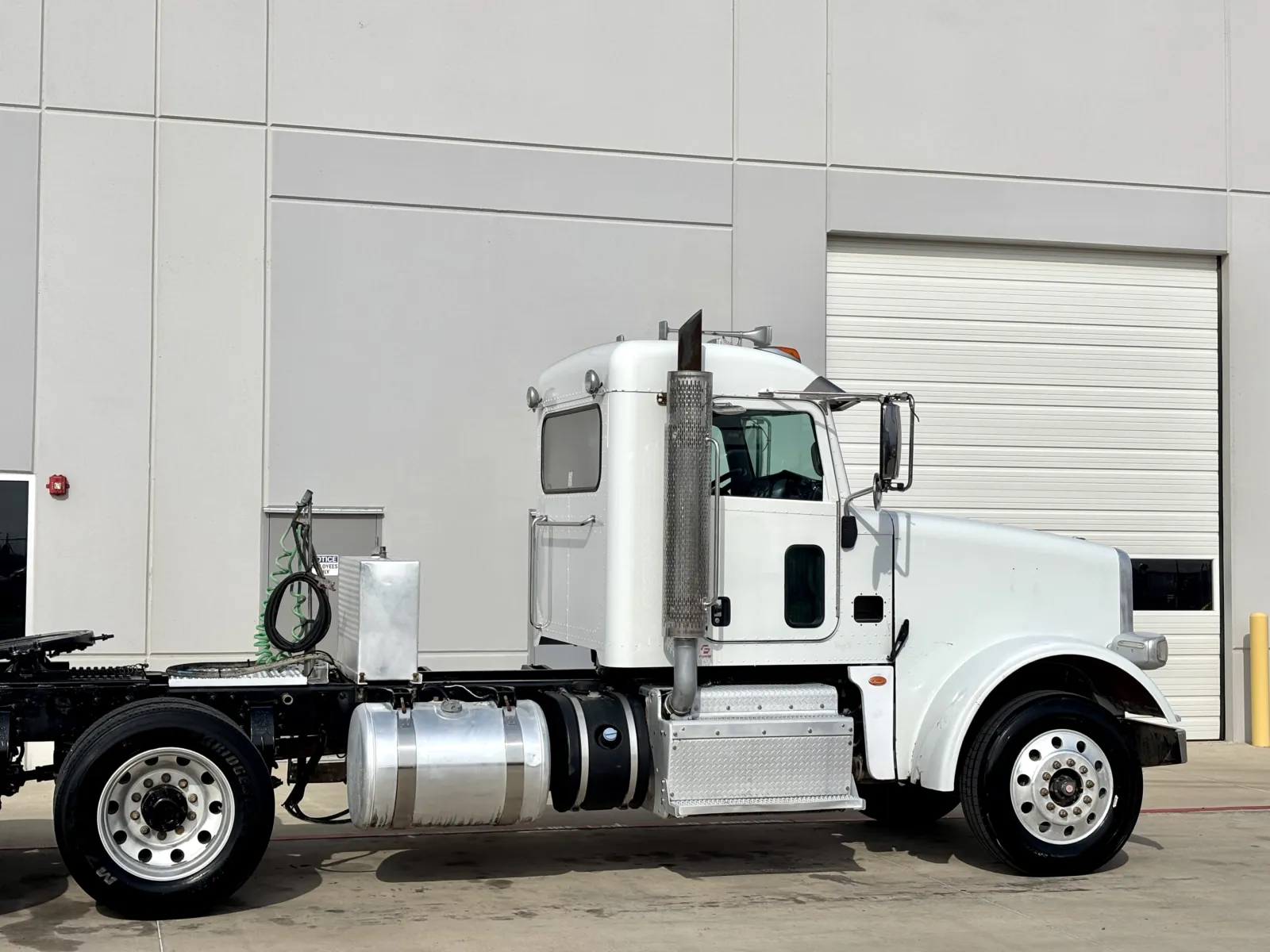 2015 Peterbilt - image 7