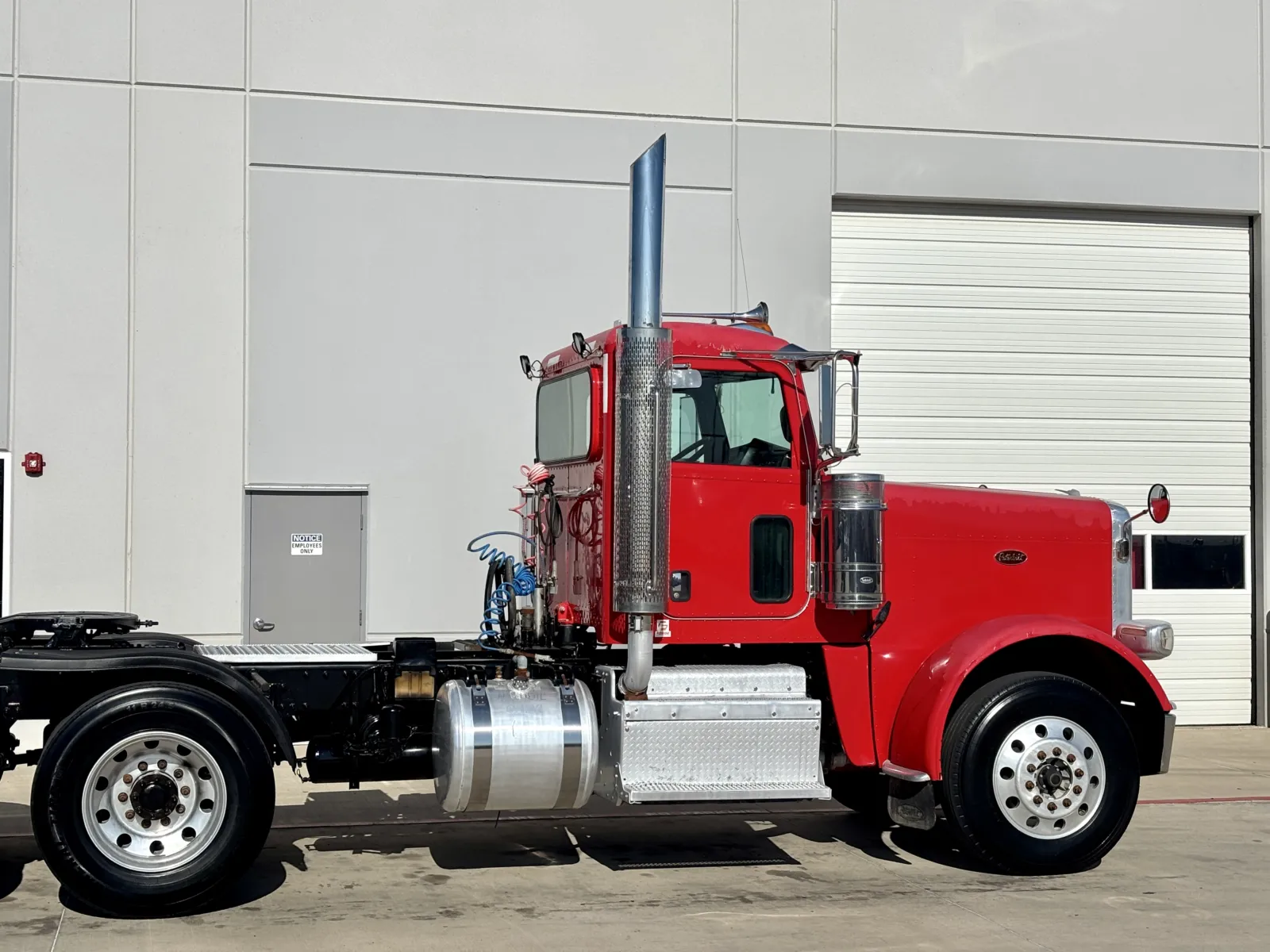 2012 Peterbilt - image 7