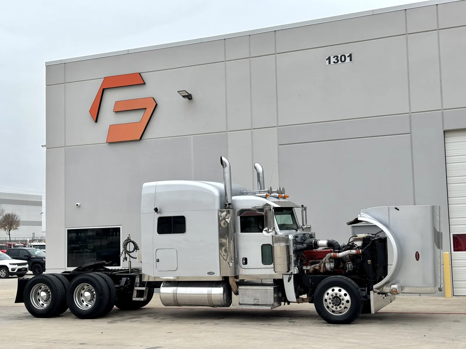 2008 Peterbilt 389 - image 9