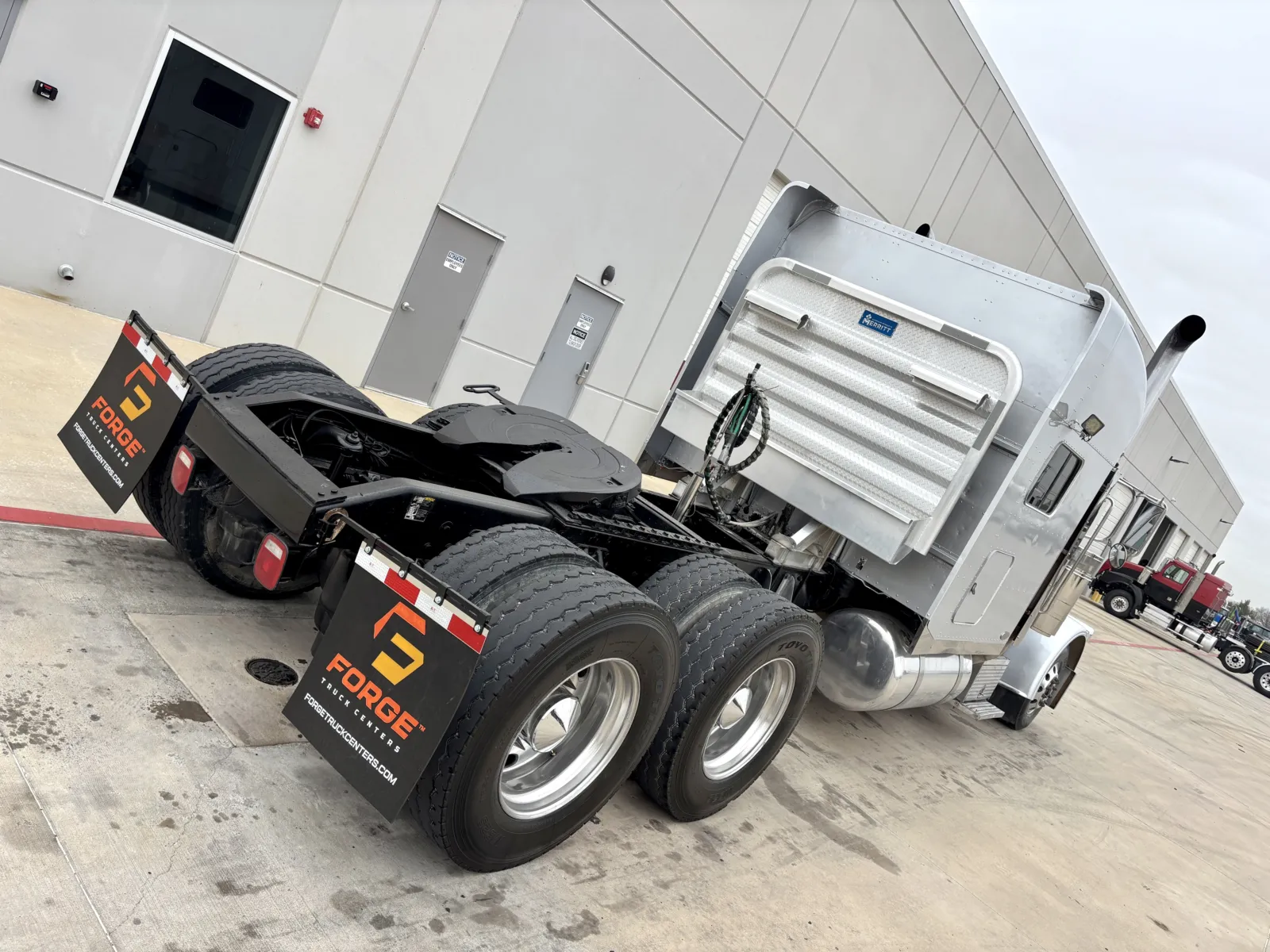 2008 Peterbilt 389 - image 11