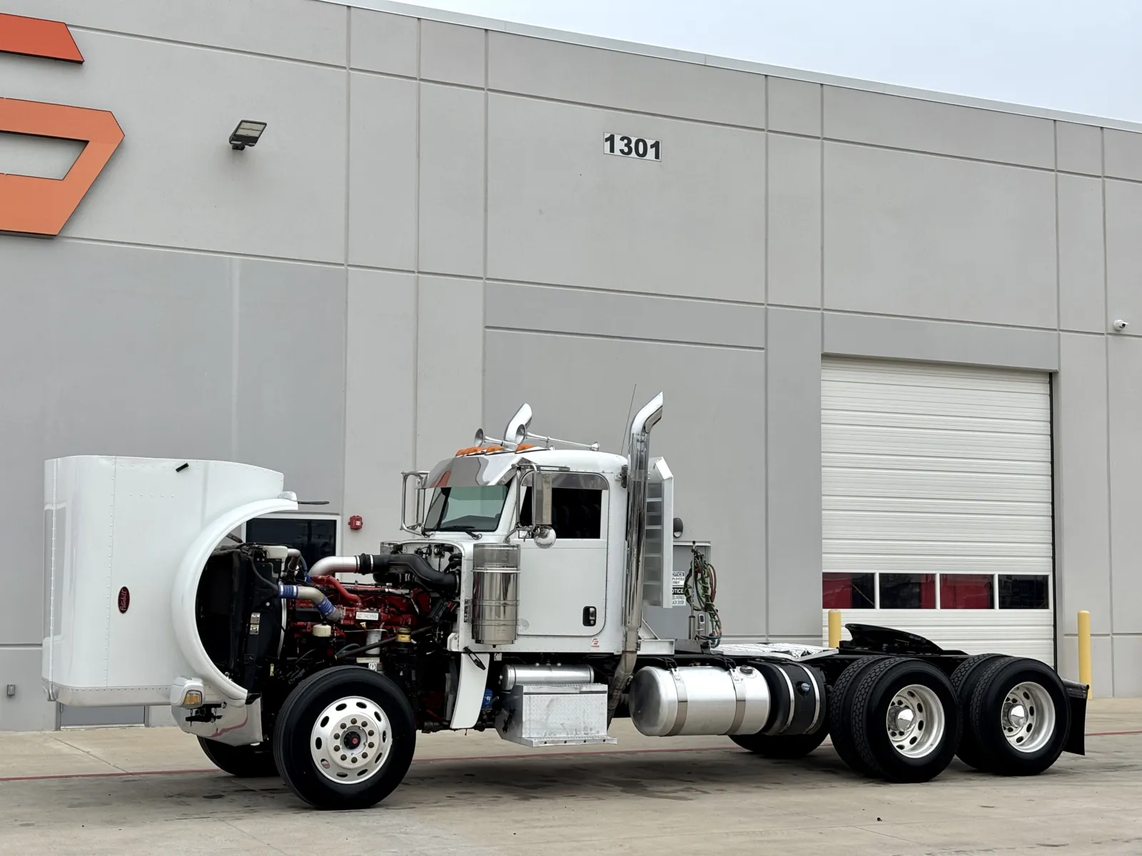 2021 Peterbilt 389 - image 10