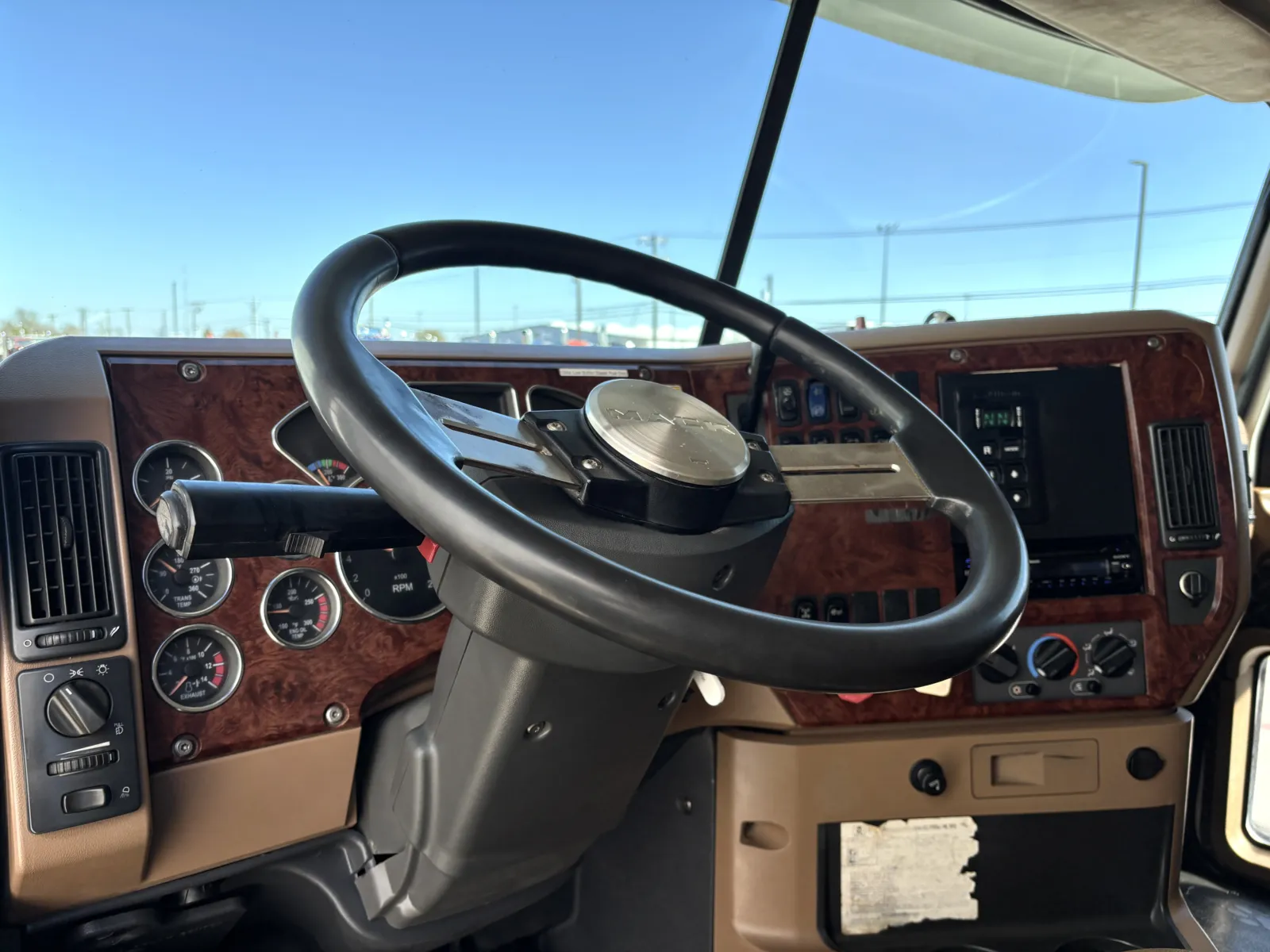 2010 Mack - image 15
