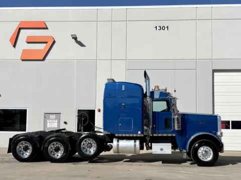 Another view of 2018 PETERBILT 389 for sale in Hutchins, TX at Forge Truck Centers - Texas