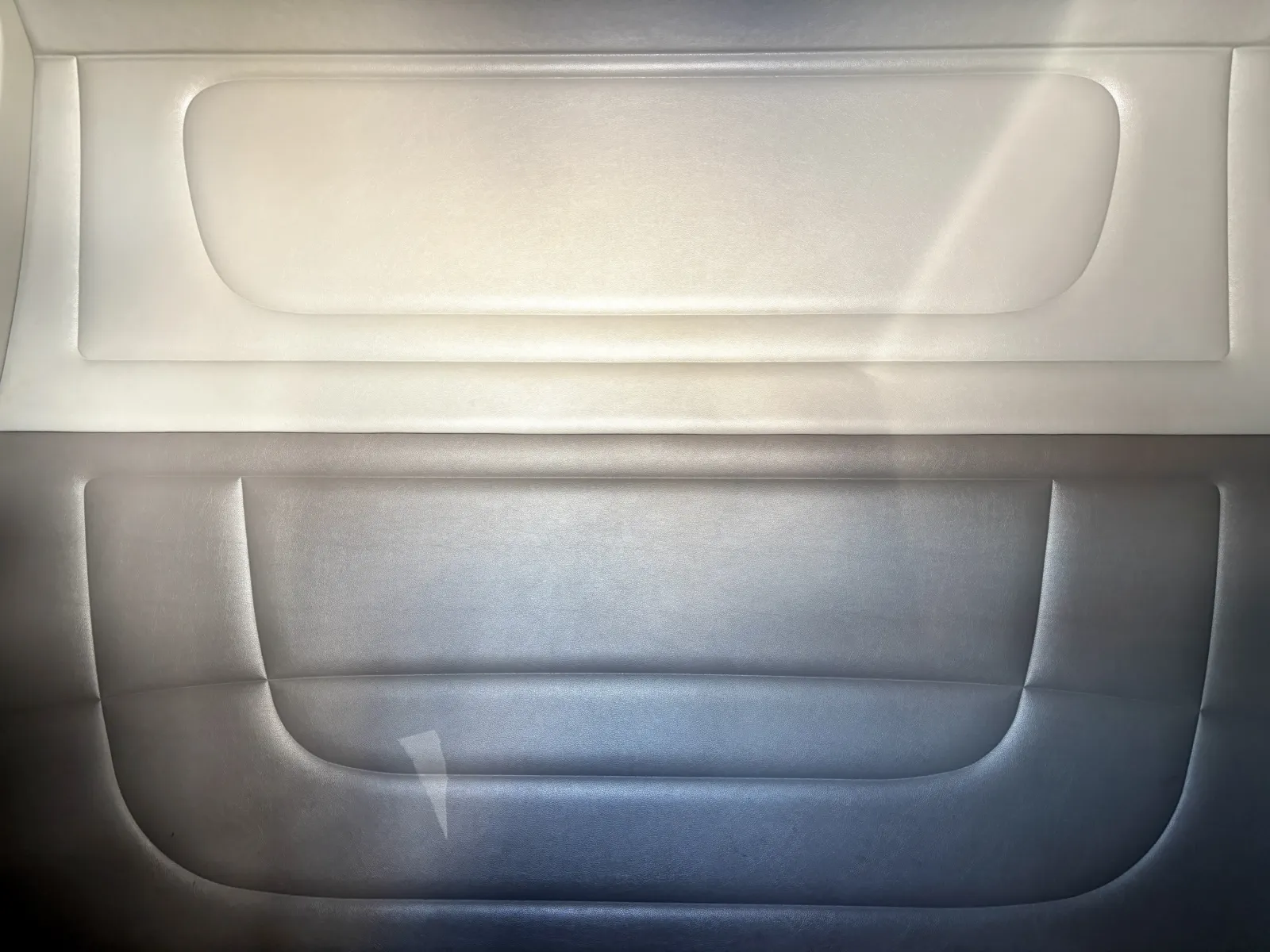 2018 Peterbilt 389 - image 23