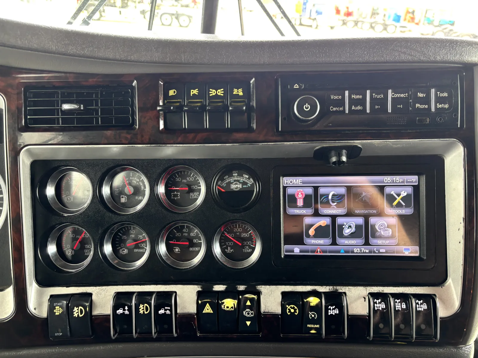 2014 Kenworth T800 - image 16