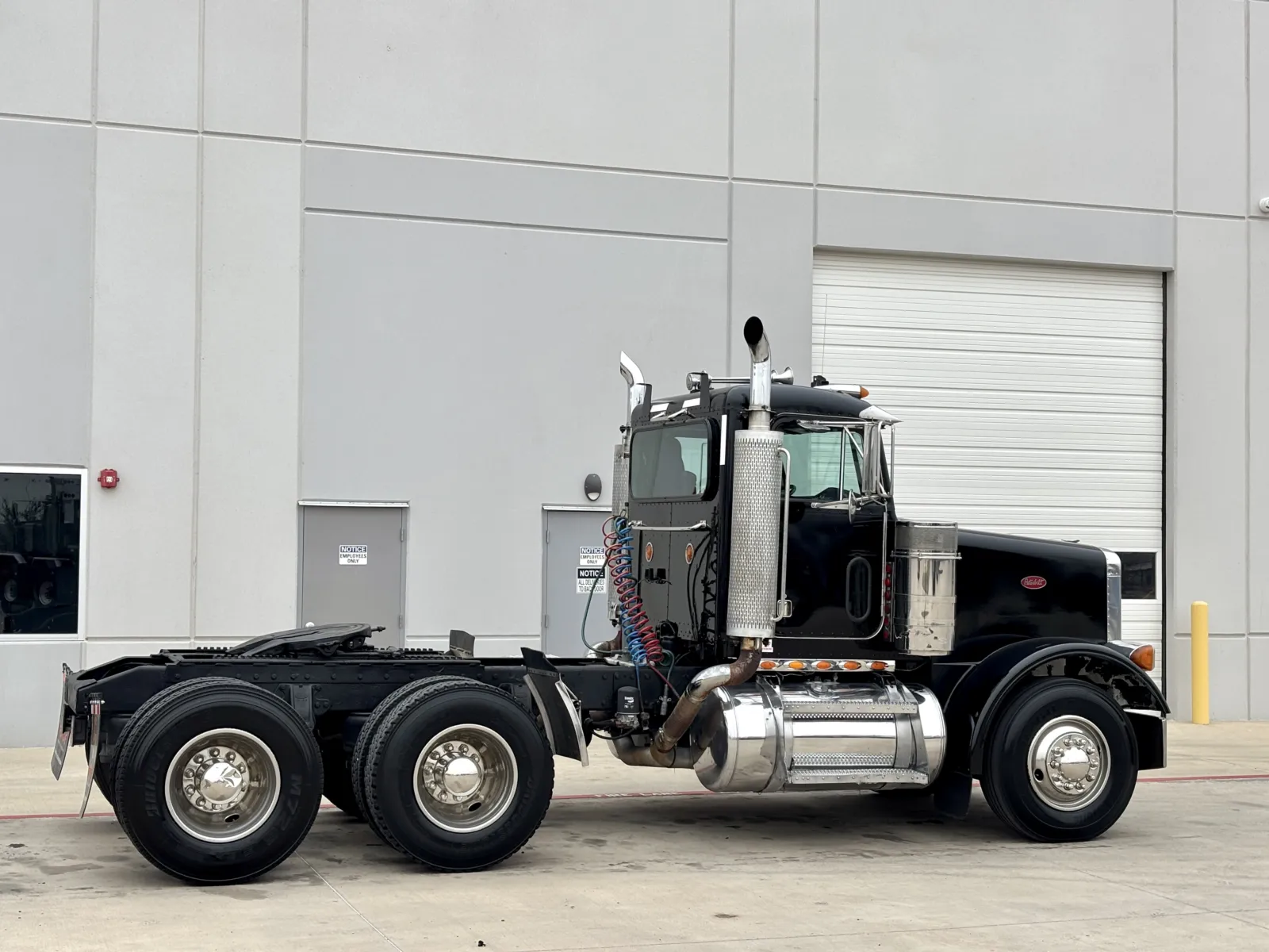 2000 Peterbilt - image 5