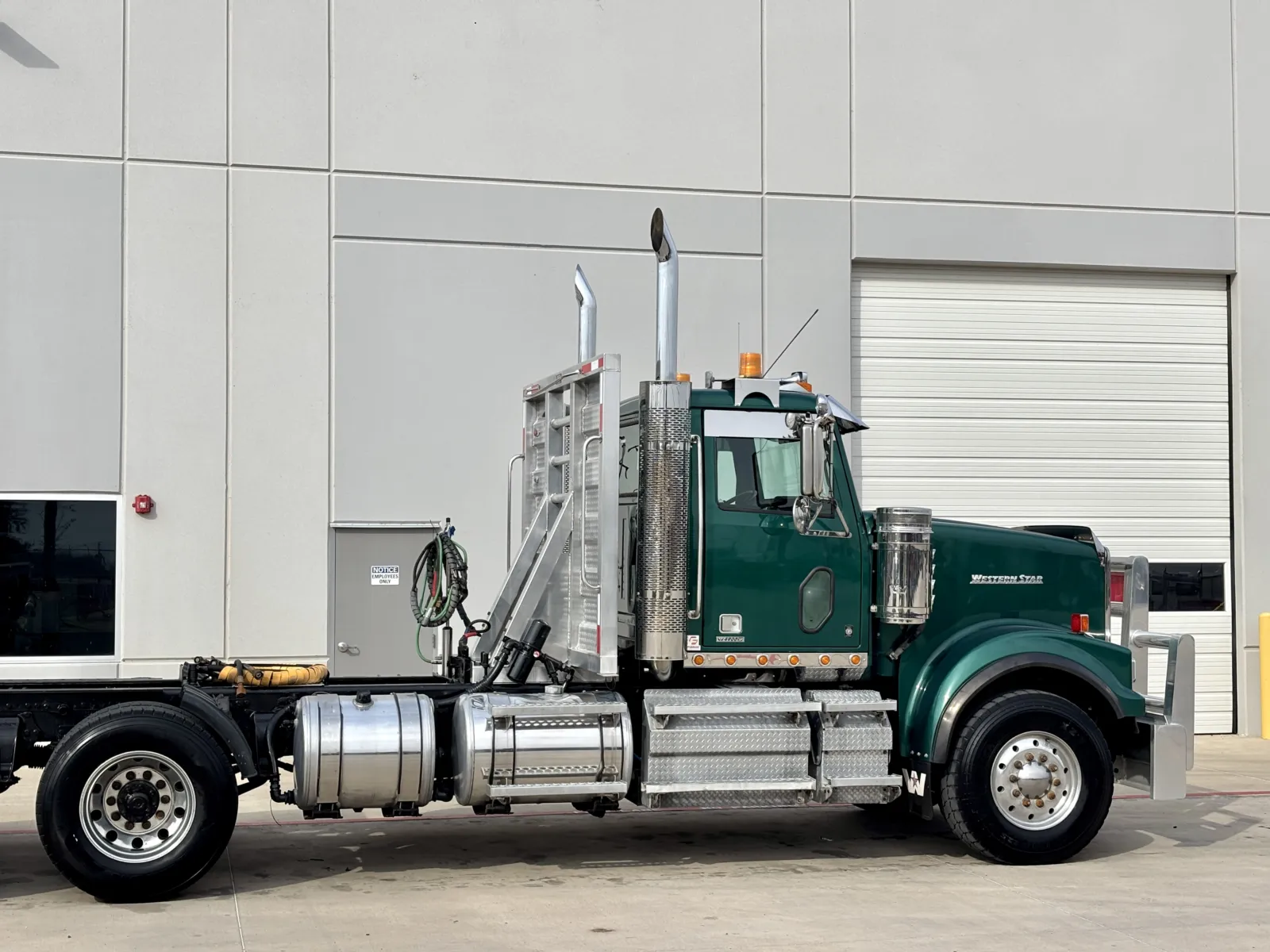 2022 Western Star 4900 - image 7