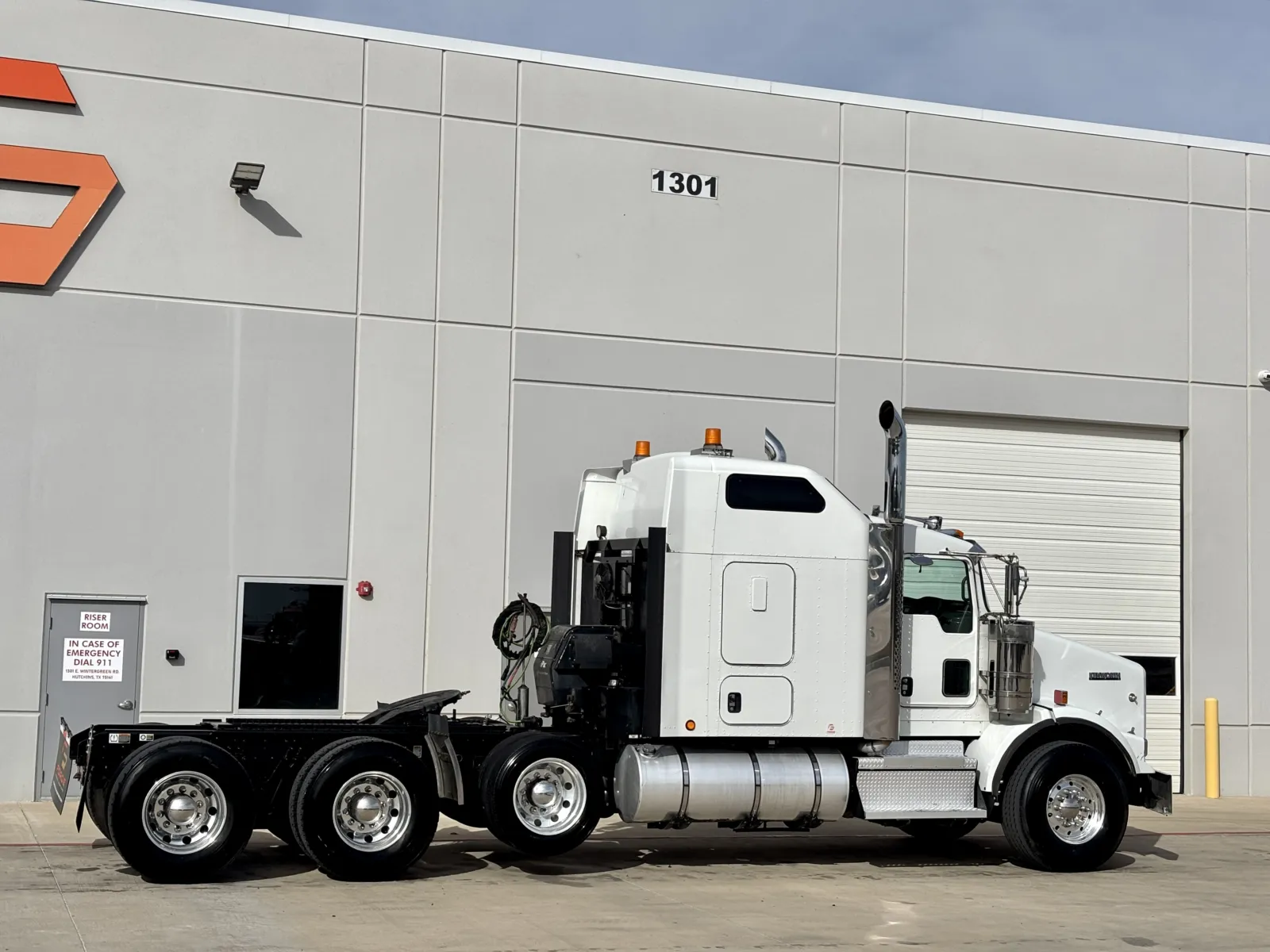 2020 Kenworth T800 - image 5