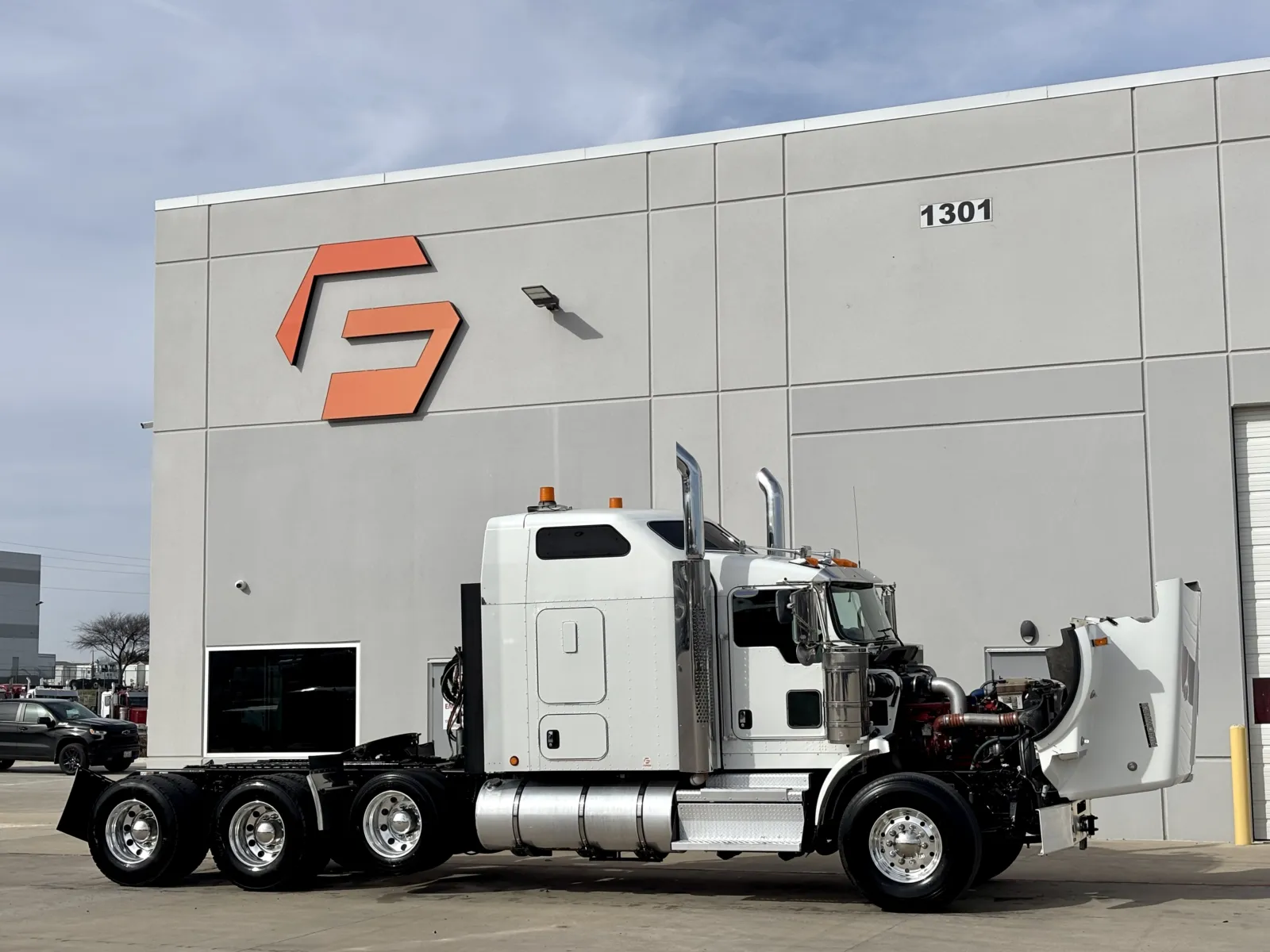 2020 Kenworth T800 - image 9
