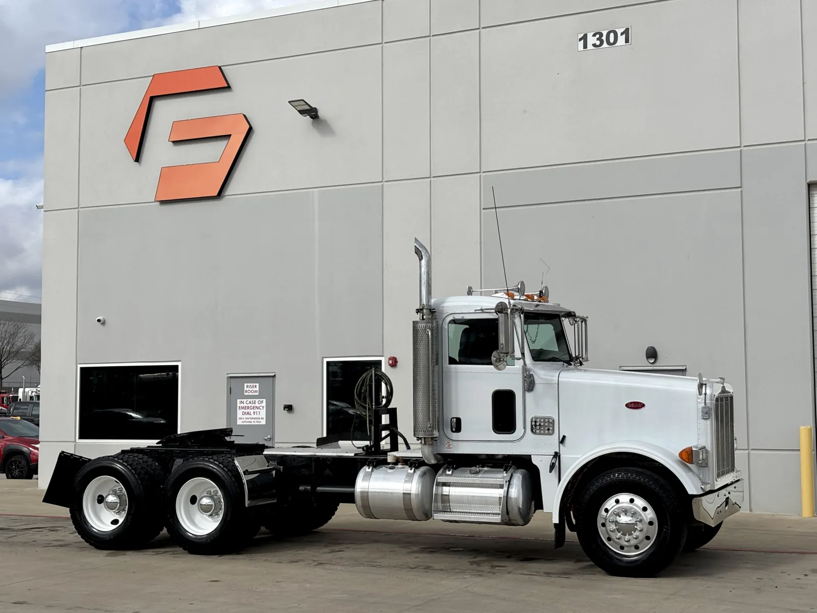2007 Peterbilt - image 1