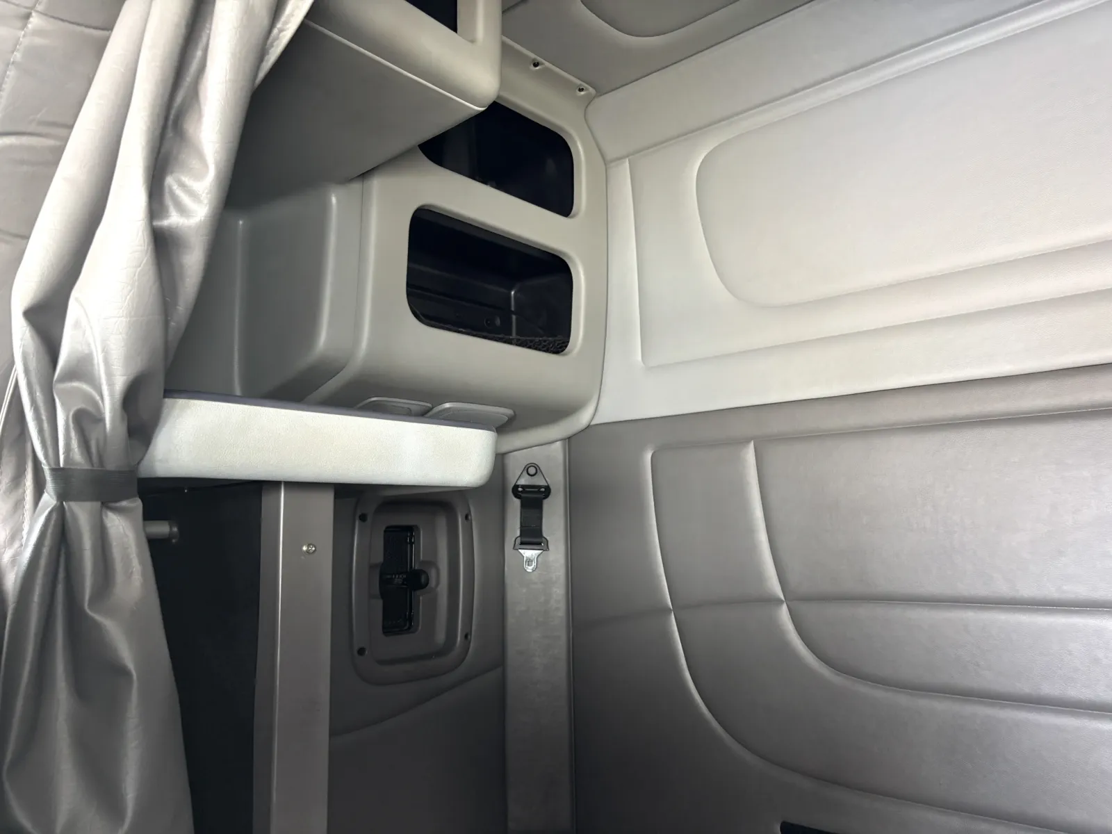 2019 Peterbilt 389 - image 22