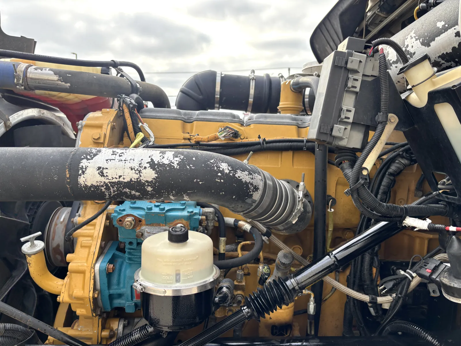 2017 Kenworth T800 - image 13