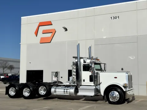 2020 PETERBILT 389 for sale in Hutchins, TX