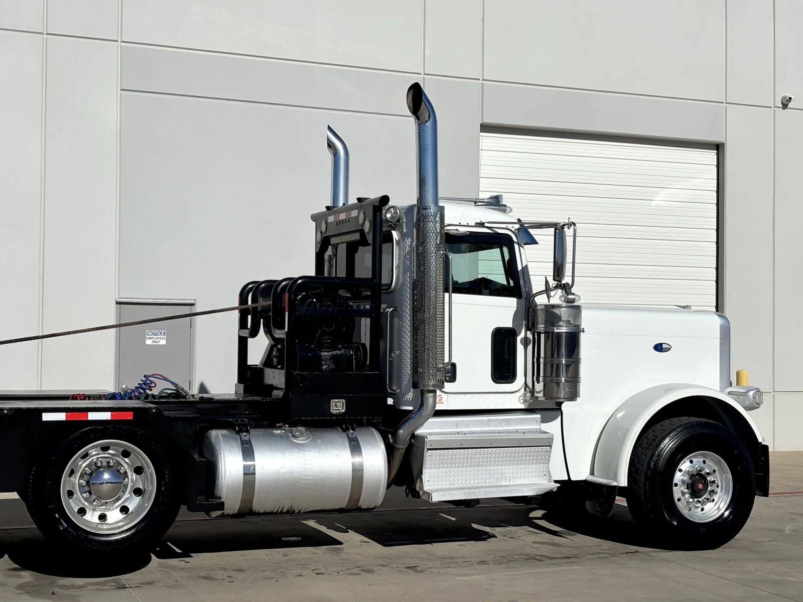 2019 Peterbilt 389 - image 7