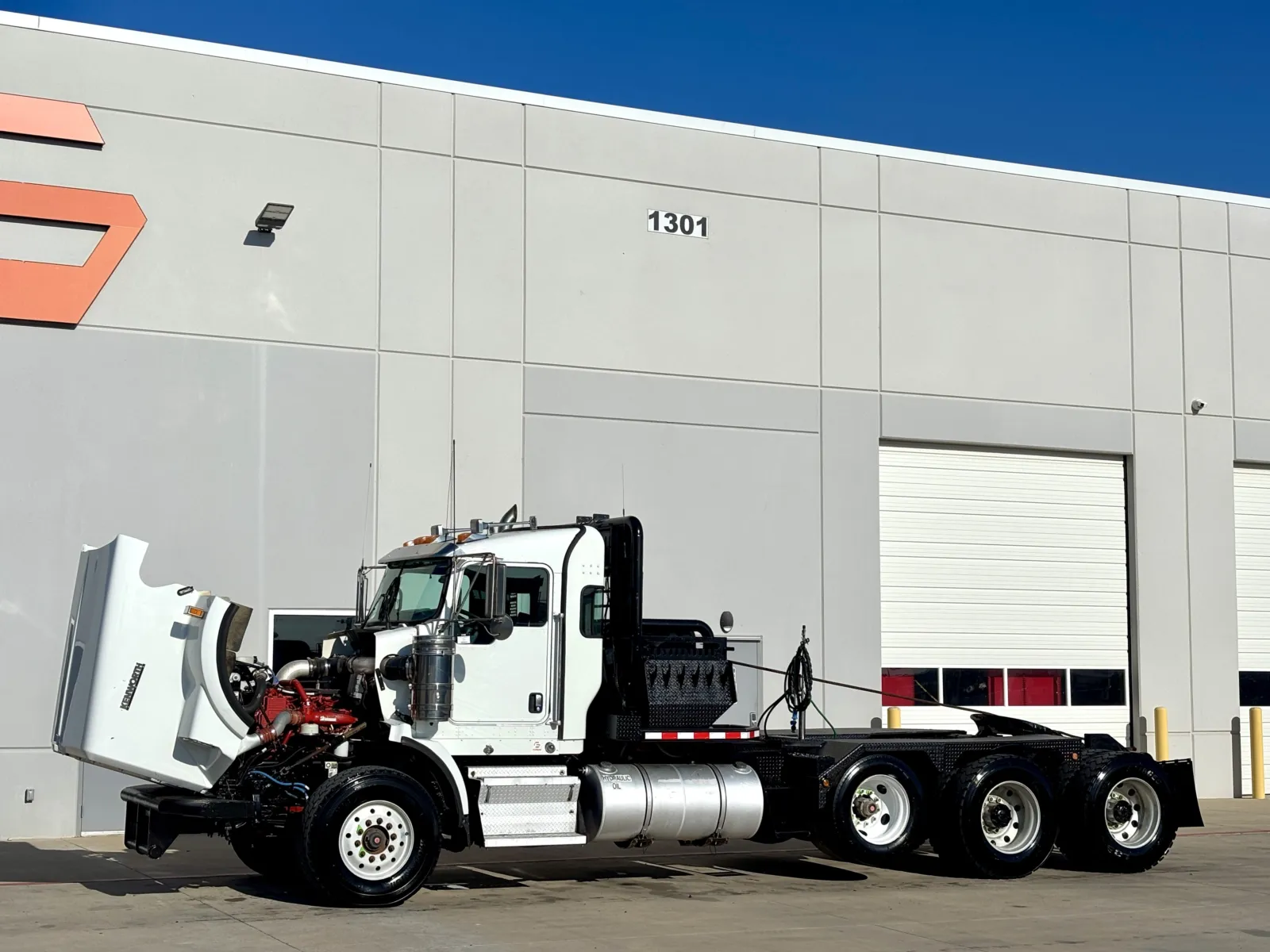 2012 Kenworth T800 - image 10