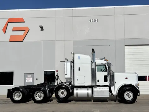 Another view of 2017 PETERBILT 389 for sale in Hutchins, TX at Forge Truck Centers - Texas