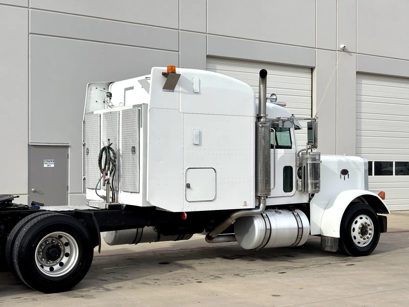 2006 Peterbilt - image 7