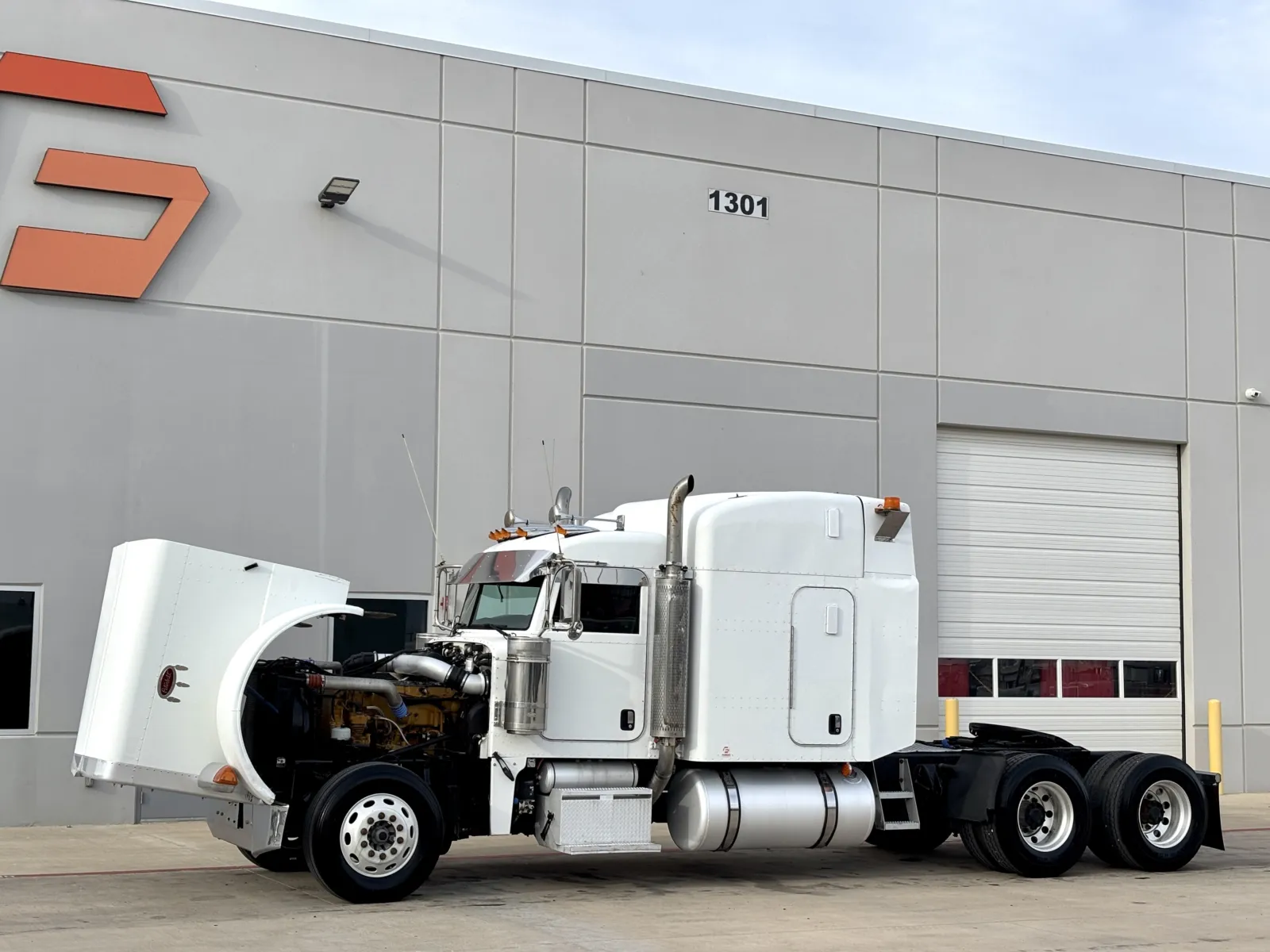 2006 Peterbilt - image 10