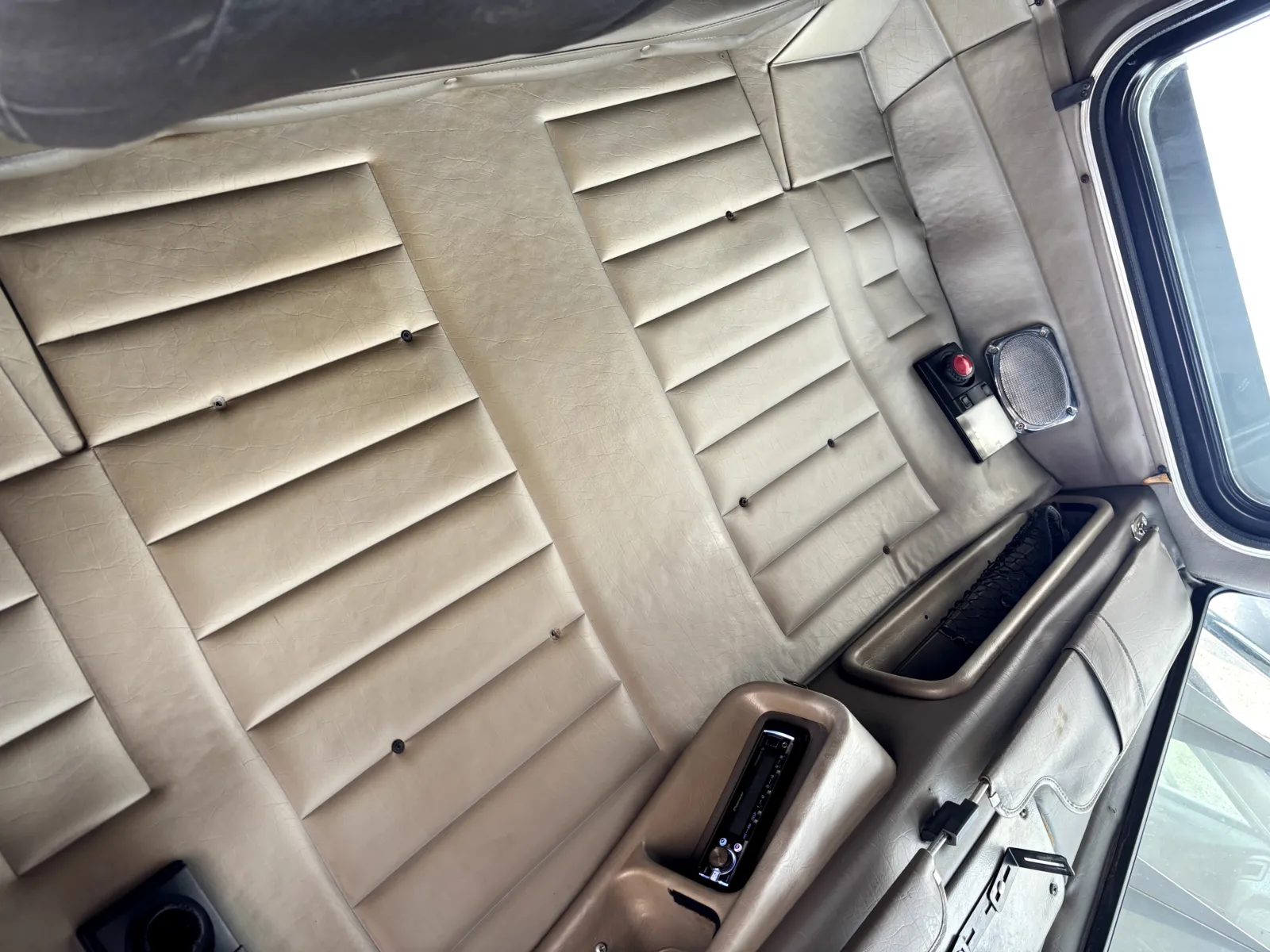 2006 Peterbilt - image 21