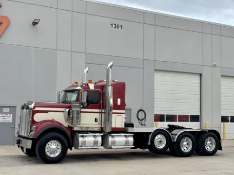 Photos of 2014 KENWORTH W900 for sale in Hutchins, TX at Forge Truck Centers - Texas