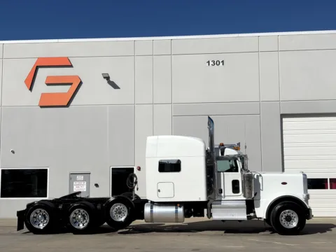 Another view of 2022 PETERBILT 389 for sale in Hutchins, TX at Forge Truck Centers - Texas