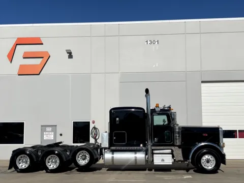 Another view of 2016 PETERBILT 389 for sale in Hutchins, TX at Forge Truck Centers - Texas