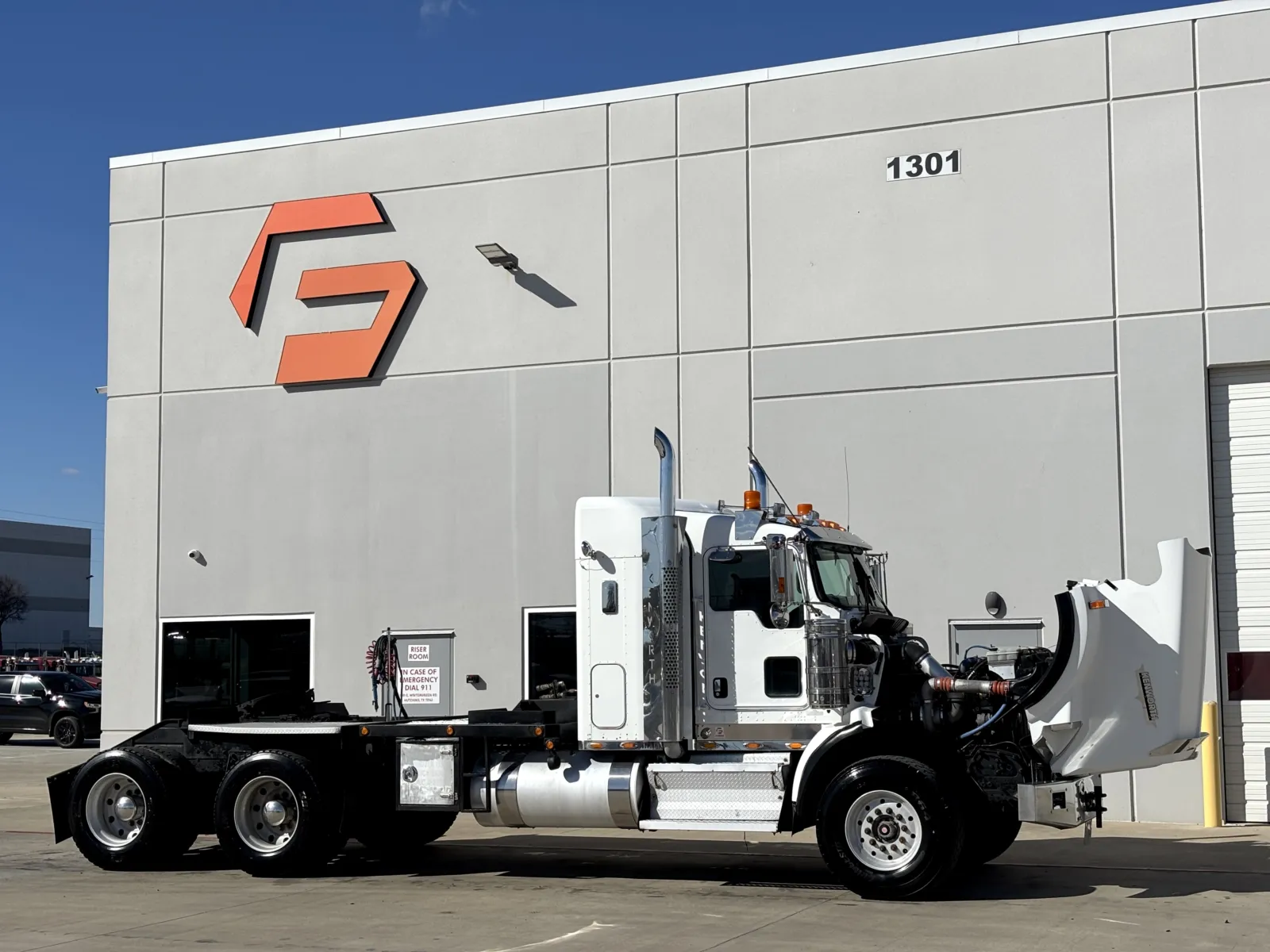 2009 Kenworth T800 - image 9