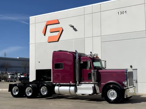 2024 PETERBILT 389 for sale in Hutchins, TX