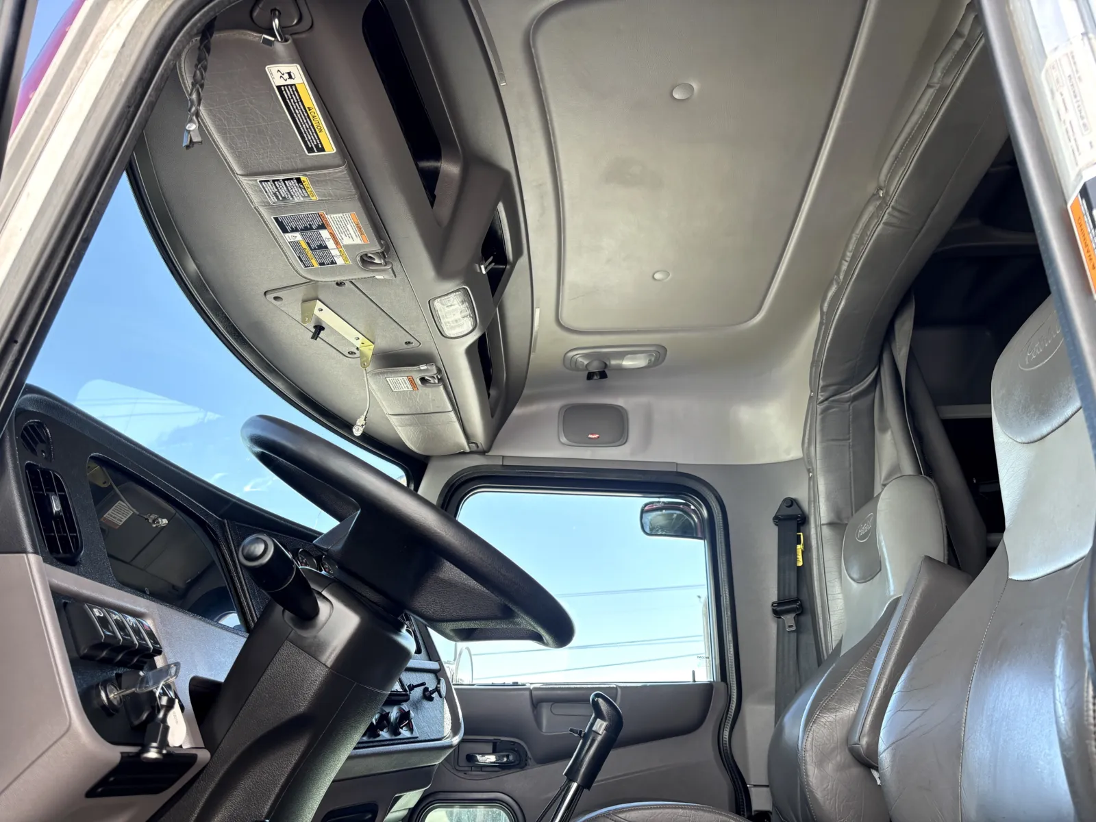 2024 Peterbilt 389 - image 14