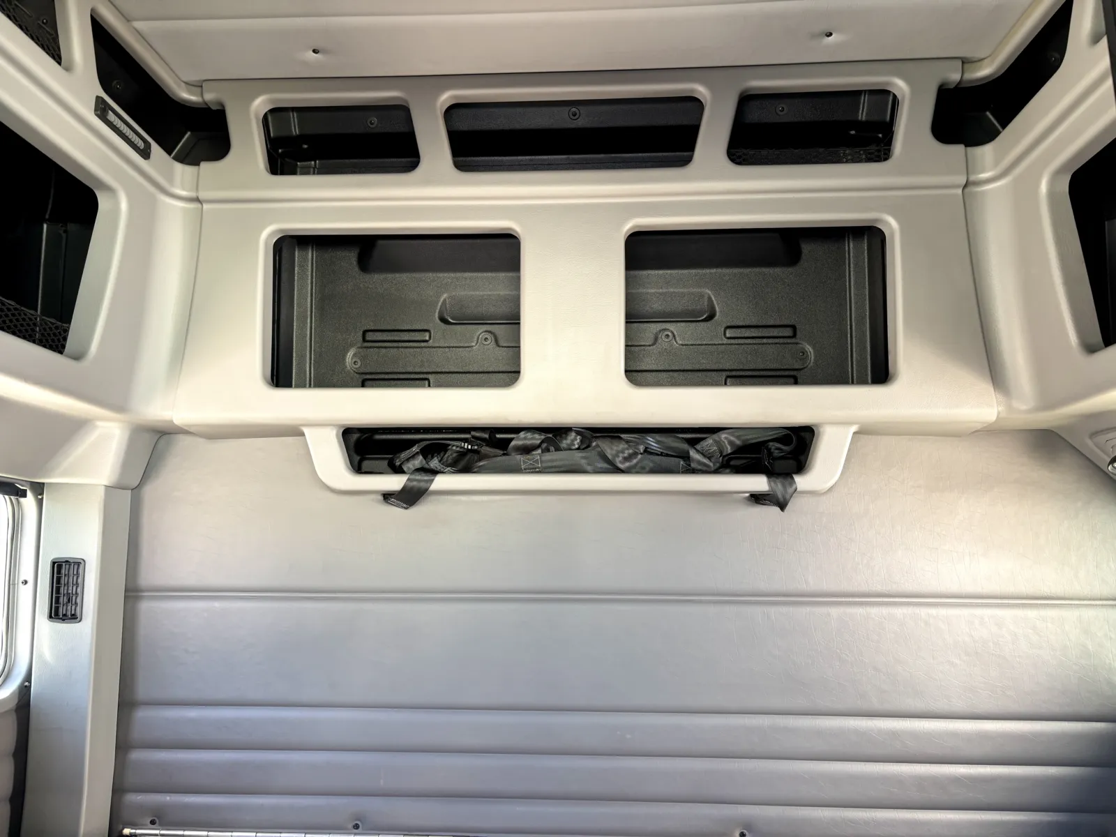 2024 Peterbilt 389 - image 23