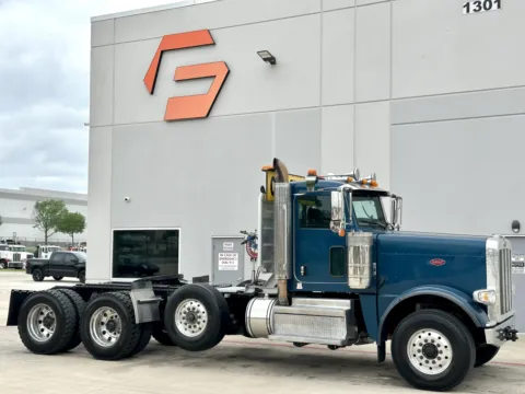 2022 PETERBILT 389 for sale in Hutchins, TX
