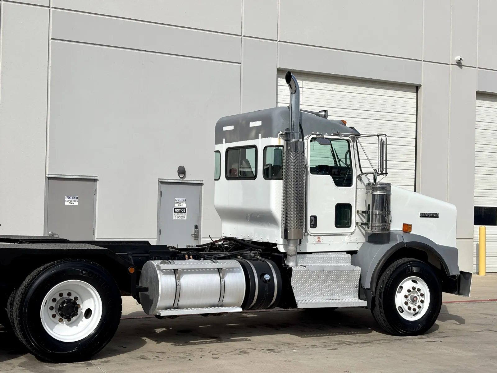 2013 Kenworth T800 - image 7