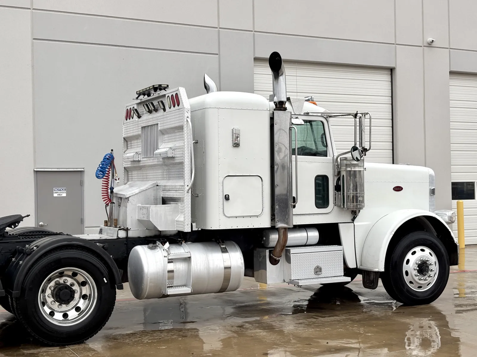 2009 Peterbilt - image 7