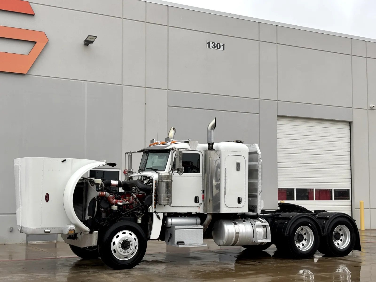 2009 Peterbilt - image 10