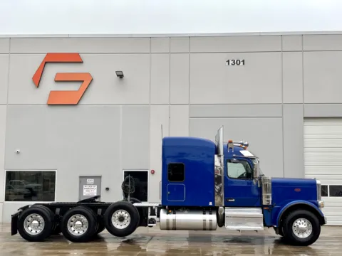 Another view of 2025 PETERBILT 589 for sale in Hutchins, TX at Forge Truck Centers - Texas