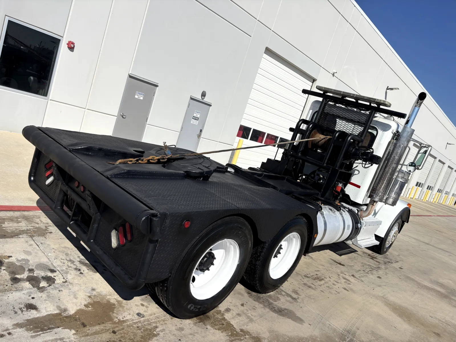 2012 Peterbilt - image 11