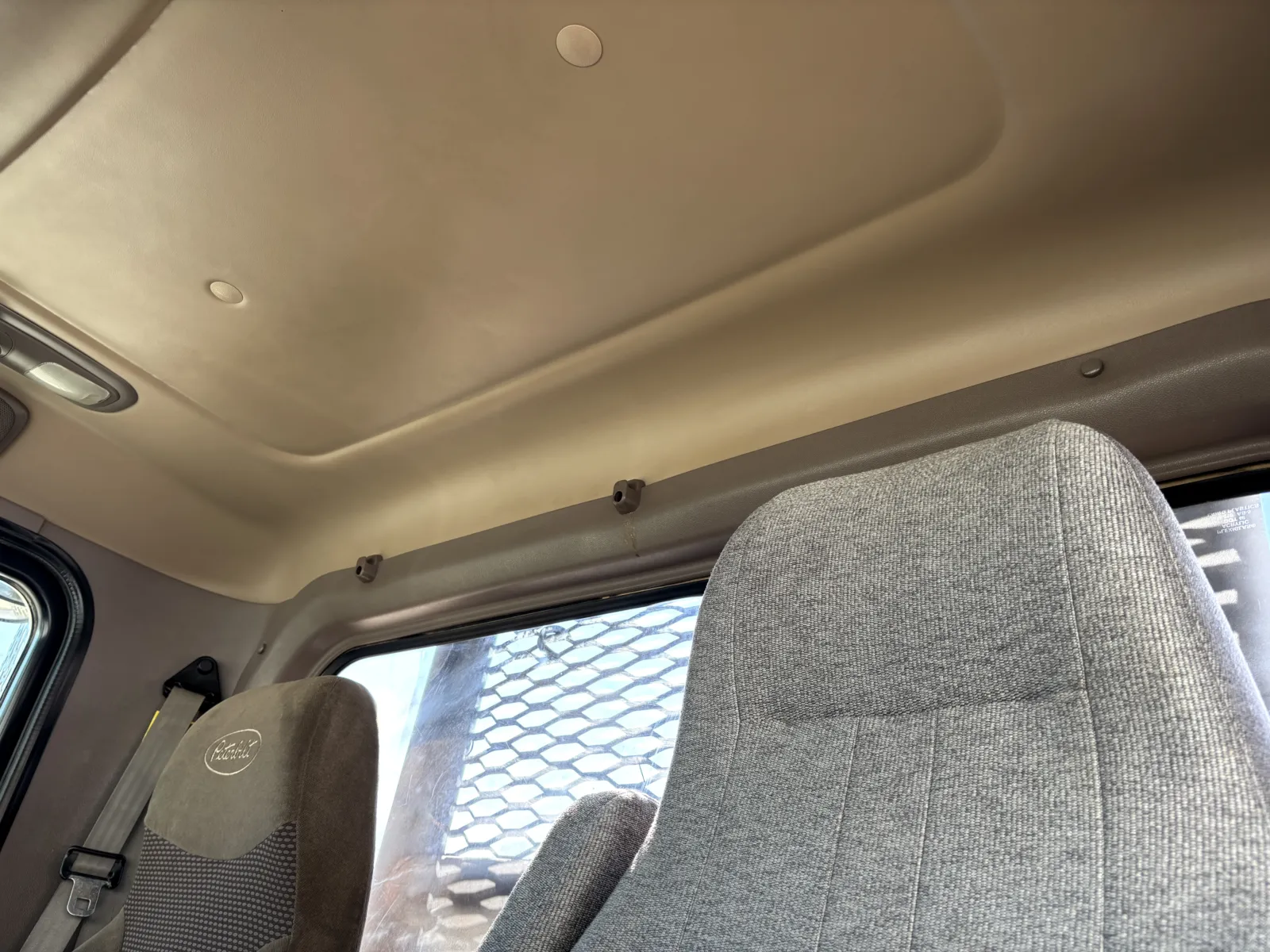 2012 Peterbilt - image 20