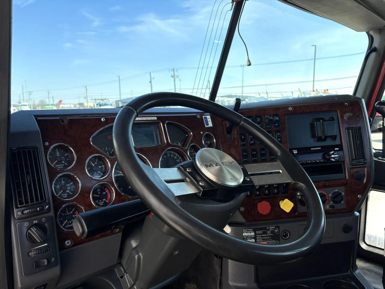 2016 Mack - image 15