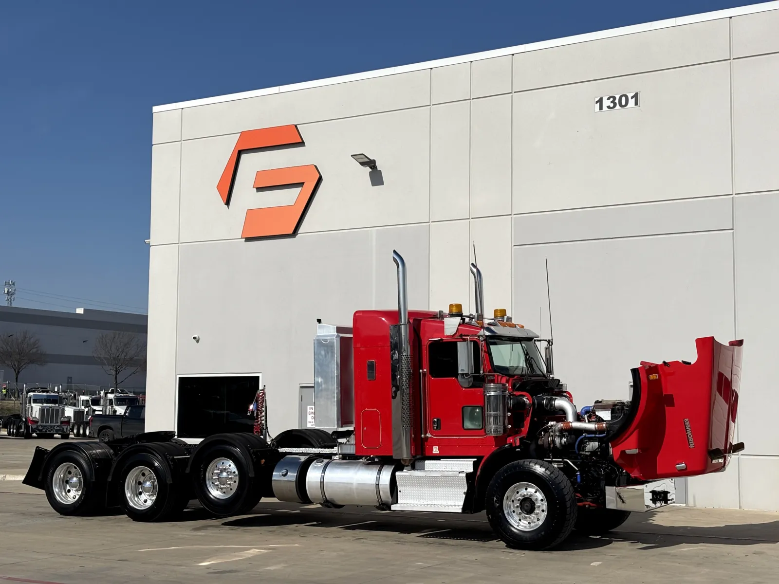 2016 Kenworth T800 - image 9
