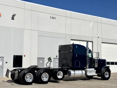 More photos of 2024 PETERBILT 389 at Forge Truck Centers - Texas, TX