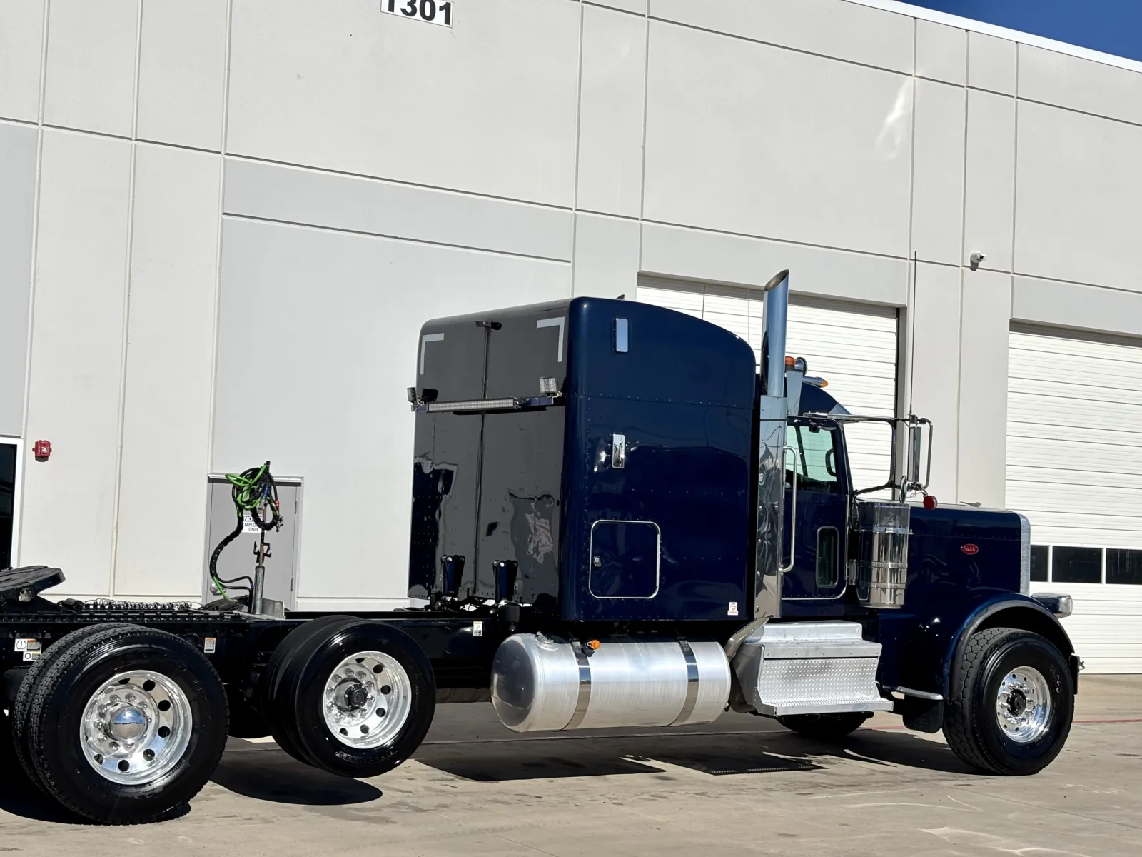 2024 Peterbilt 389 - image 7