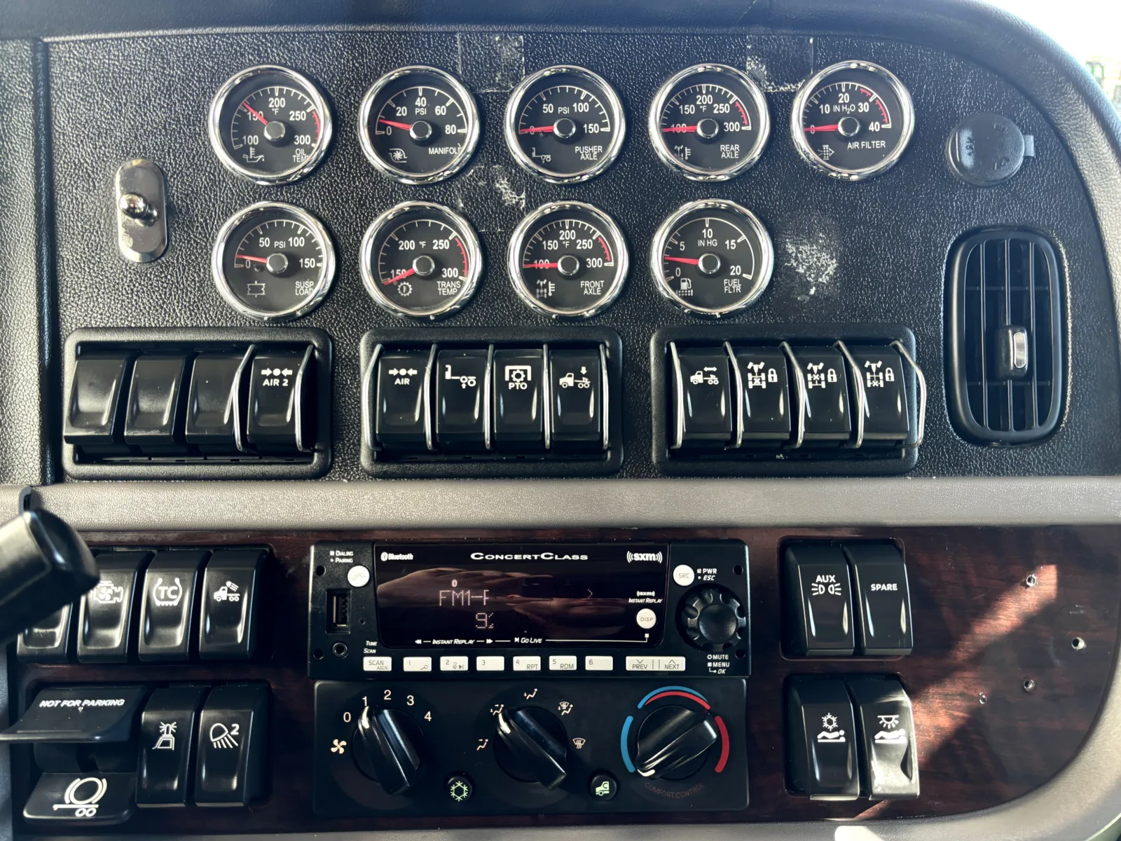 2024 Peterbilt 389 - image 18