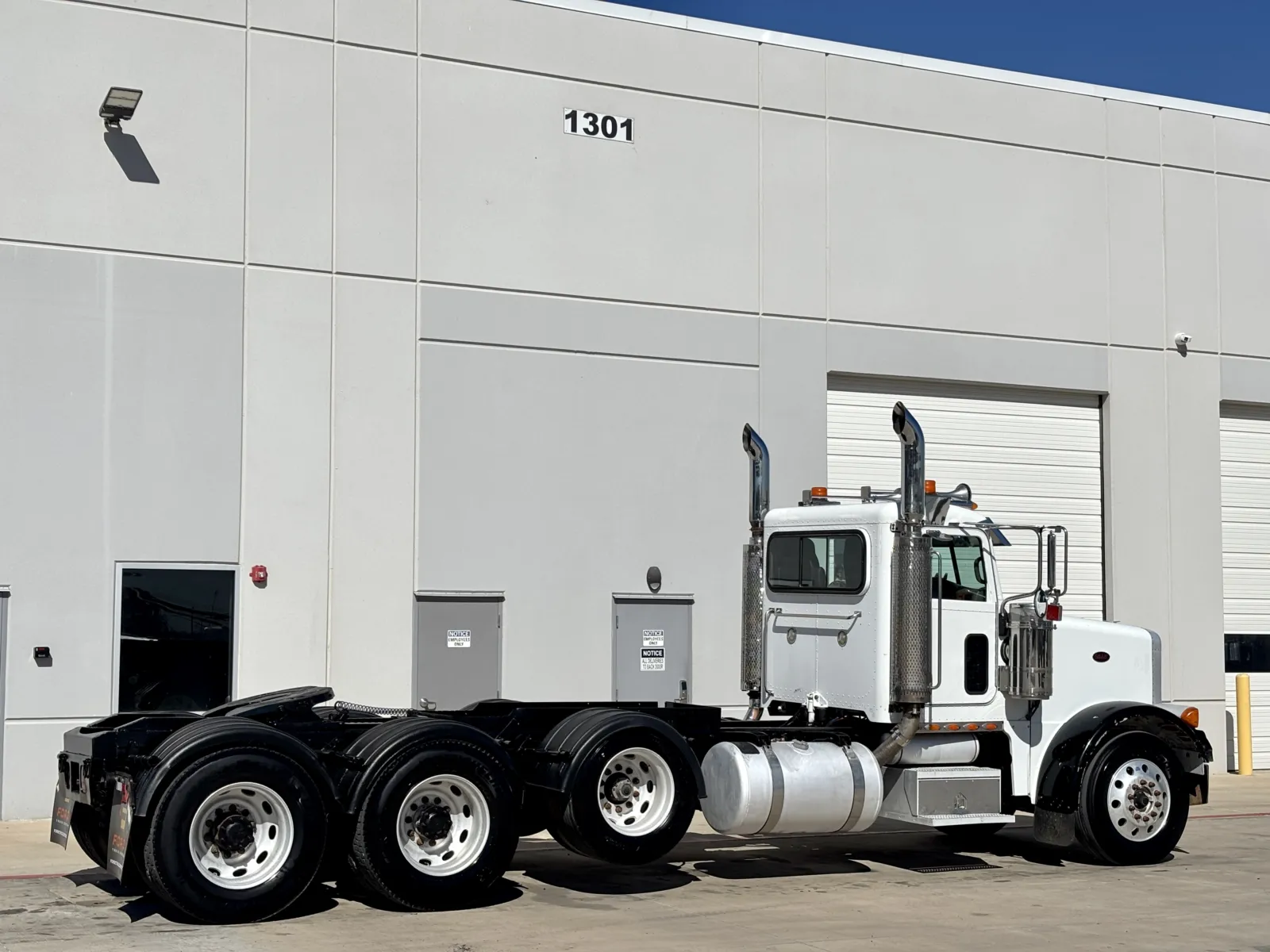 2006 Peterbilt - image 5