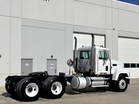 More photos of 2003 MACK CH613 at Forge Truck Centers - Texas, TX