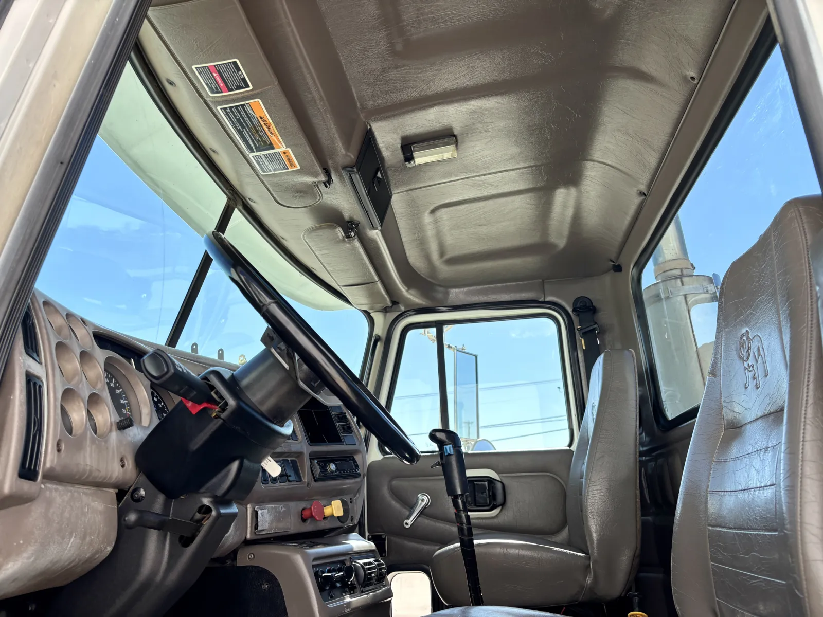 2003 Mack - image 14